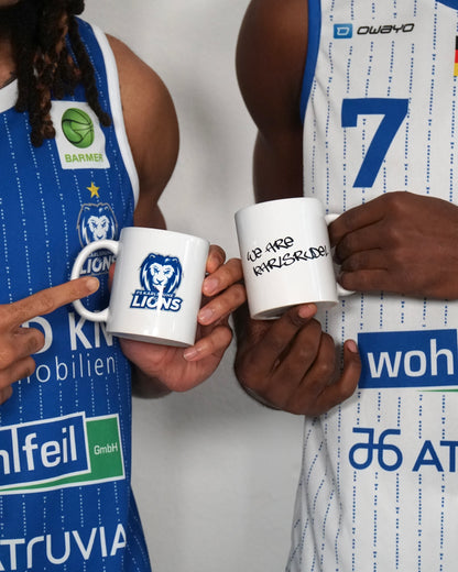 WE ARE KARLSRUDEL Tasse