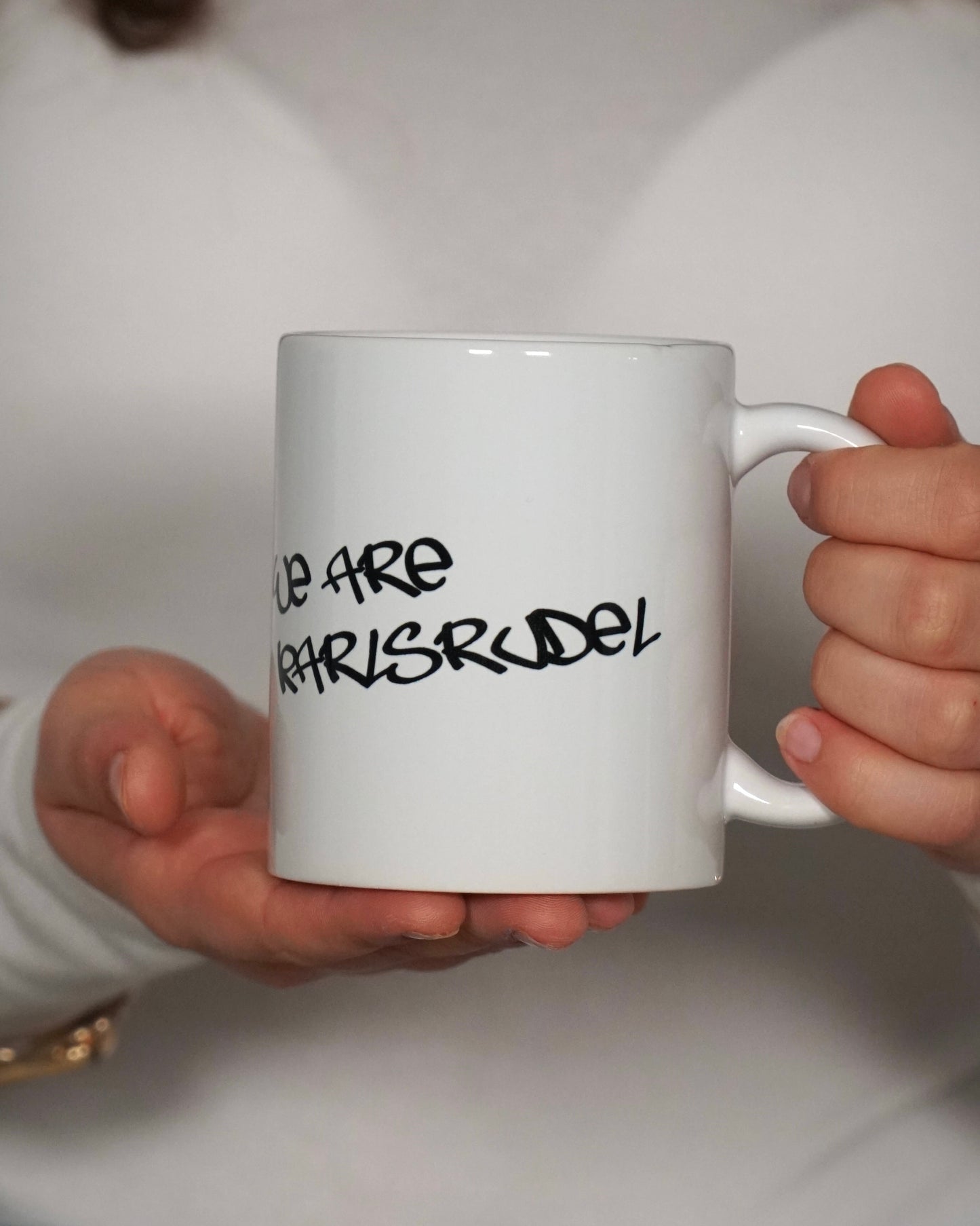 WE ARE KARLSRUDEL Tasse